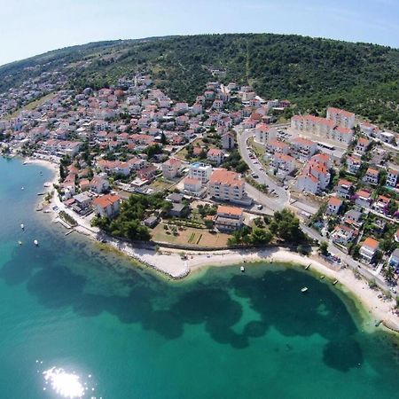 Apartments The View - Close To The Beach & Parking Trogir Kültér fotó